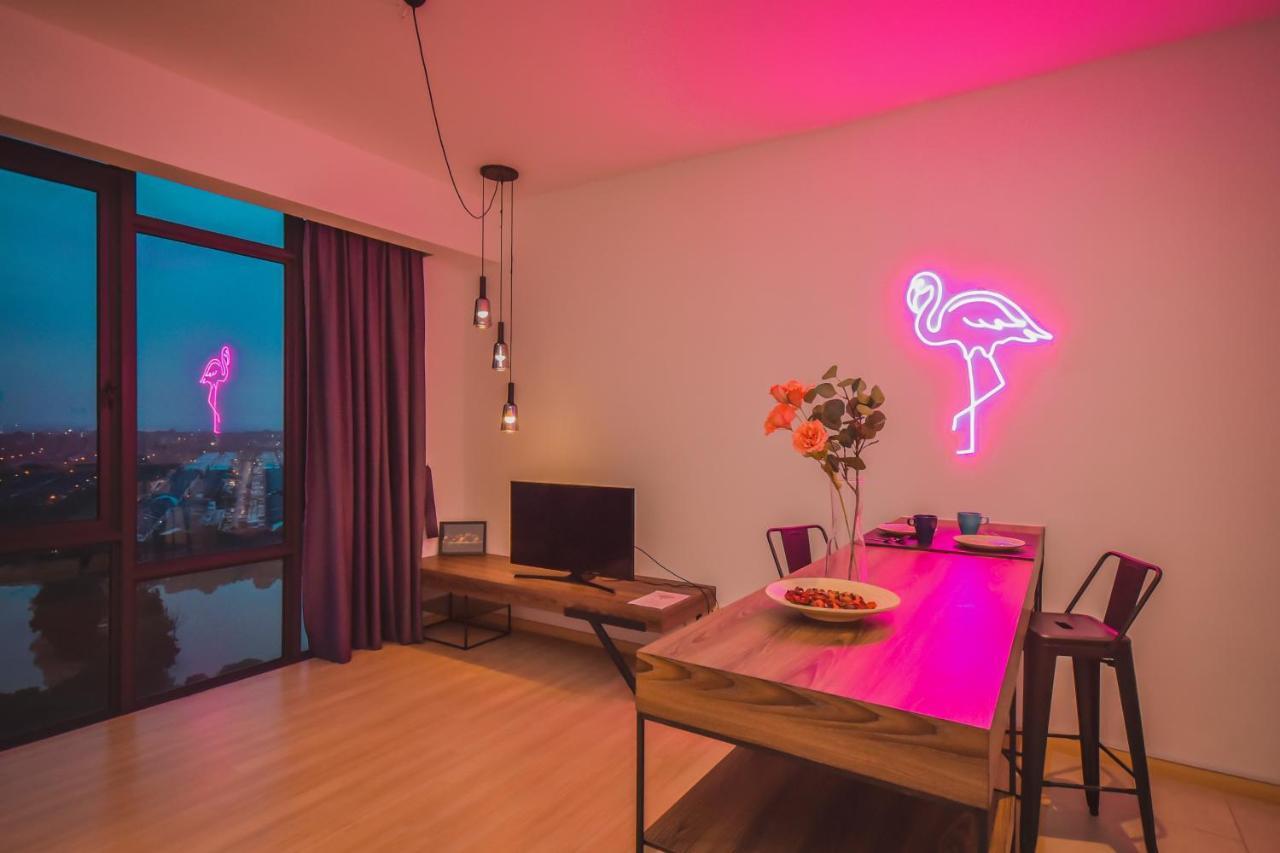 Cube 8Teens By Nest Home Johor Bahru Extérieur photo