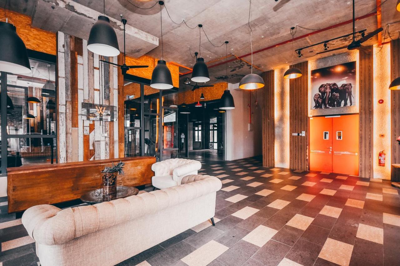 Cube 8Teens By Nest Home Johor Bahru Extérieur photo